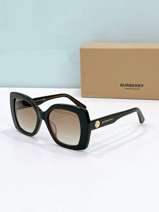Picture of Burberry Sunglasses _SKUfw77360919fw